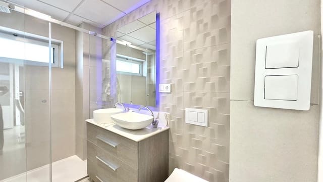 2 makuuhuone Huoneisto myytävänä paikassa Cala de Finestrat, Finestrat mukana uima-altaan - 290 000 € (Ref: 10110613)