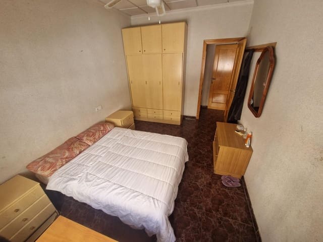 4 sovrum Hus till salu i Centro - Muelle Pesquero, Torrevieja - 221 900 € (Ref: 10110618)