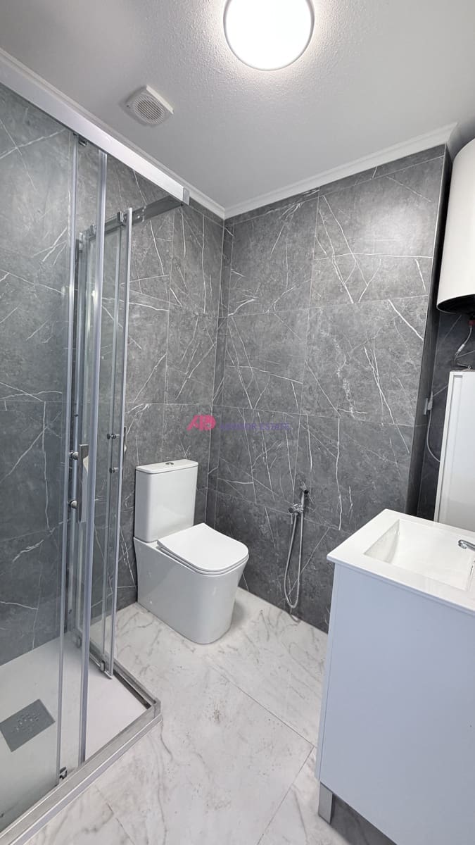 2 soveværelse Lejlighed til salg i Torrevieja - € 165.000 (Ref: 10110766)