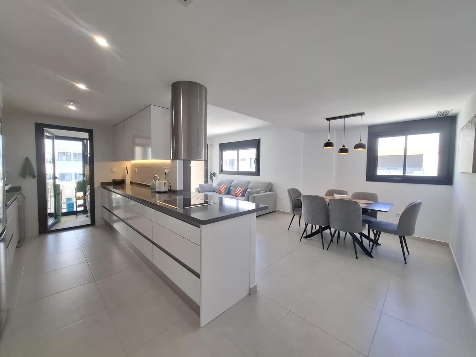 Apartamento de 3 habitaciones en Orihuela Costa en venta con piscina garaje - 390.000 € (Ref: 10110772)