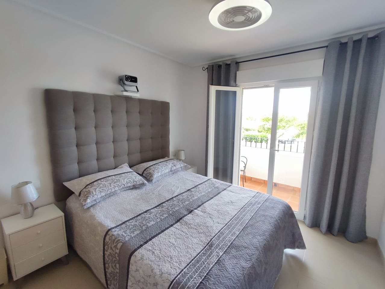 Apartamento de 2 habitaciones en Hacienda Riquelme en venta con piscina garaje - 199.995 € (Ref: 10110800)