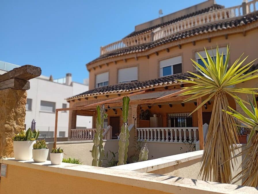 2 Zimmer Haus zu verkaufen in Guardamar del Segura mit Pool Garage - 269.000 € (Ref: 10110831)