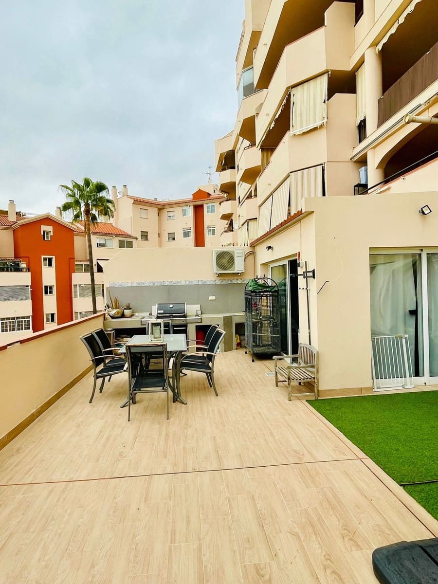 2 bedroom Apartment for sale in Estepona with pool garage - € 379,000 (Ref: 10111293)