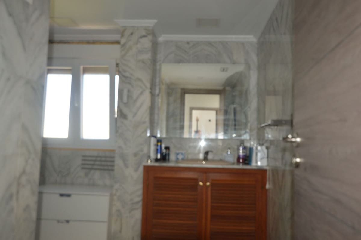 3 sovrum Hus till salu i La Duquesa / Puerto de la Duquesa med garage - 515 000 € (Ref: 10111380)
