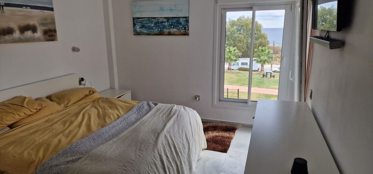 3 sovrum Hus till salu i La Duquesa / Puerto de la Duquesa med garage - 515 000 € (Ref: 10111380)
