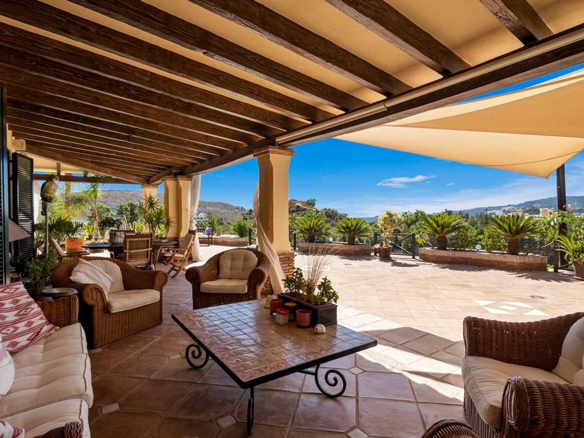 4 Zimmer Villa zu verkaufen in Benahavis mit Pool Garage - 3.250.000 € (Ref: 10111399)