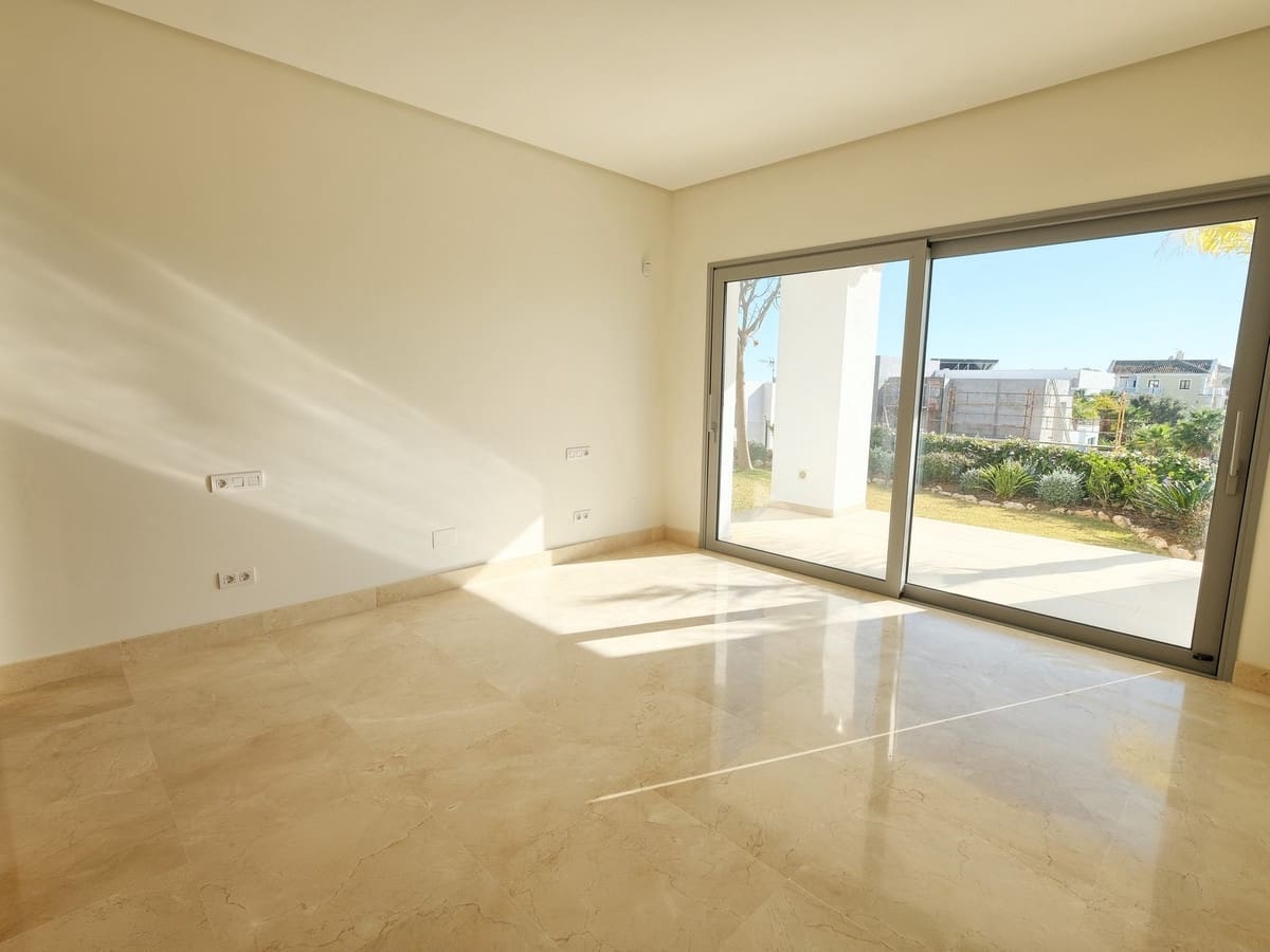 4 quarto Moradia para venda em Benahavis com piscina garagem - 2 300 000 € (Ref: 10111400)