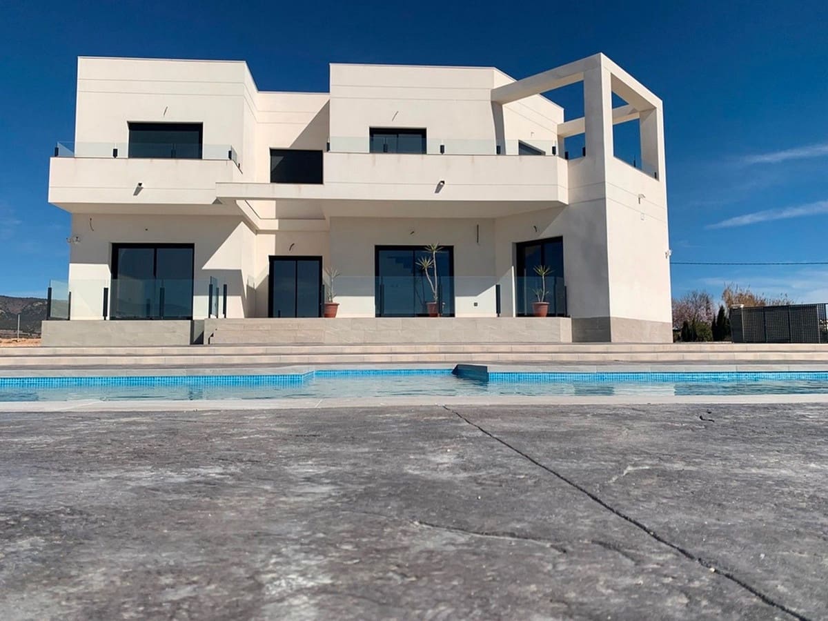 4 quarto Moradia para venda em Pinoso com piscina garagem - 489 000 € (Ref: 10113682)