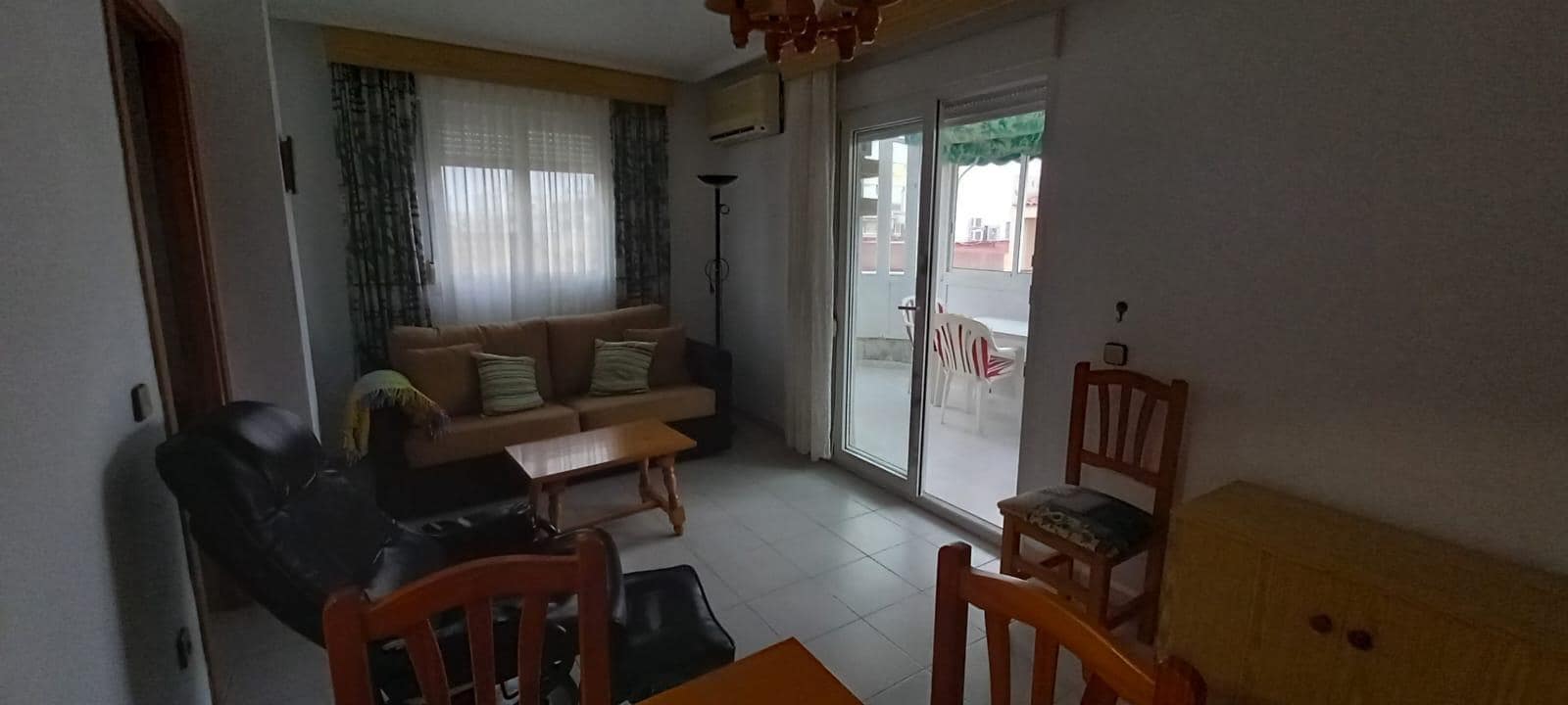 2 soveværelse Lejlighed til salg i Torrevieja med swimmingpool - € 157.000 (Ref: 10113777)