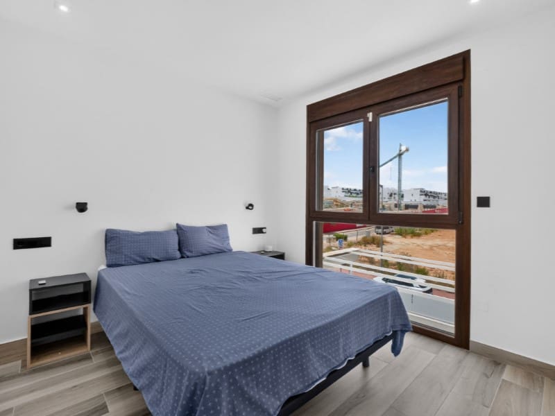 4 soveværelse Studio til salg i Torrevieja med swimmingpool - € 515.000 (Ref: 10113890)