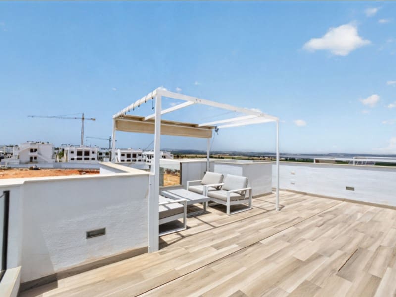 4 soveværelse Studio til salg i Torrevieja med swimmingpool - € 515.000 (Ref: 10113890)