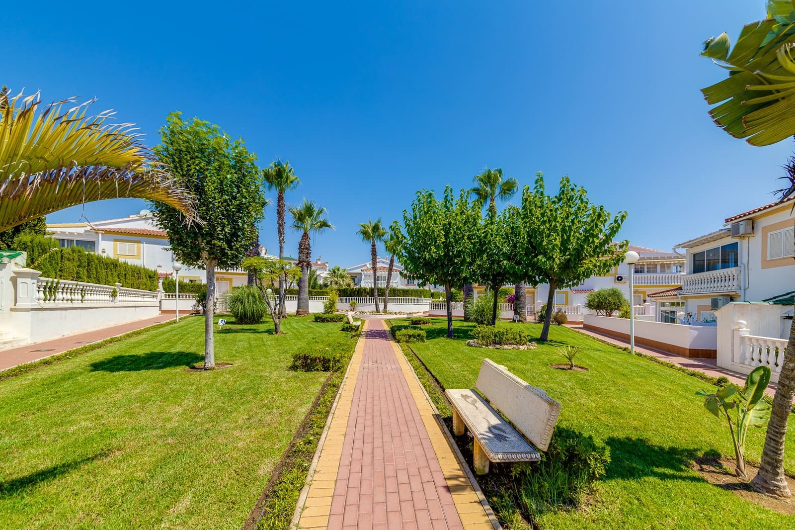 2 makuuhuone Huoneisto myytävänä paikassa Orihuela Costa mukana uima-altaan - 229 000 € (Ref: 10113920)