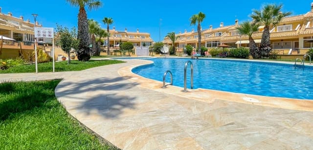 Casa de 4 habitaciones en Orihuela Costa, Orihuela en venta con piscina garaje - 319.000 € (Ref: 10113924)