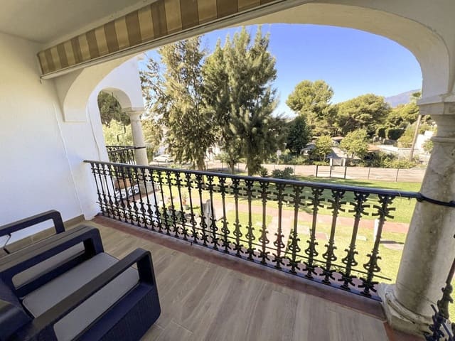 1 chambre Appartement à vendre à El Paraiso, Estepona avec piscine - 249 500 € (Ref: 10114218)