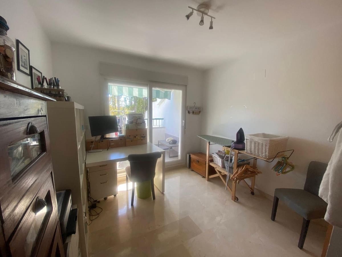 5 soverom Leilighet til salgs i Guadalmina med svømmebasseng garasje - € 750 000 (Ref: 10114230)