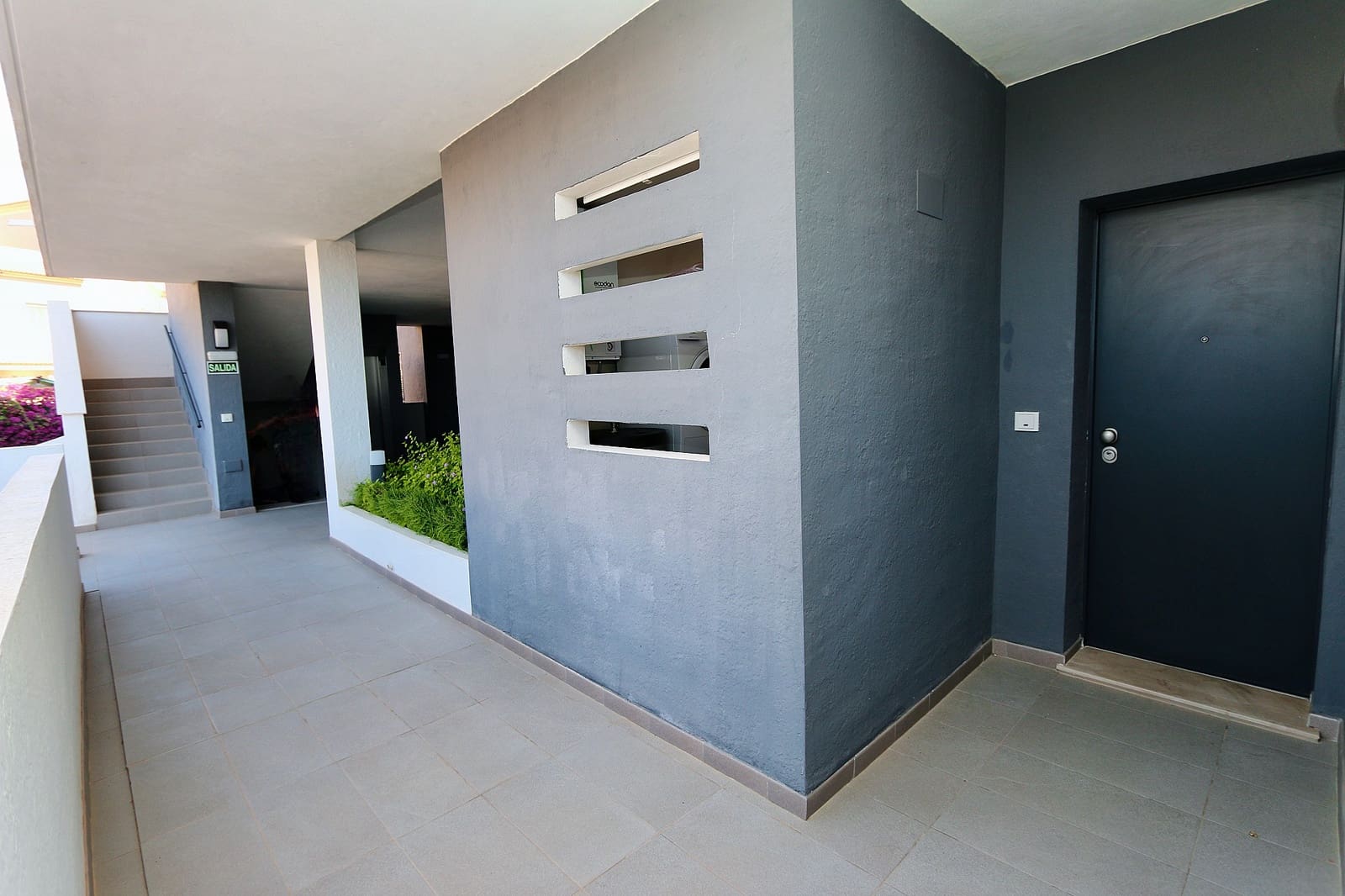 2 slaapkamer Appartement te koop in Playa Flamenca met zwembad garage - € 425.000 (Ref: 10117763)