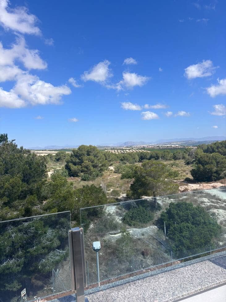 3 quarto Moradia para venda em Villamartin com piscina - 315 000 € (Ref: 10117818)