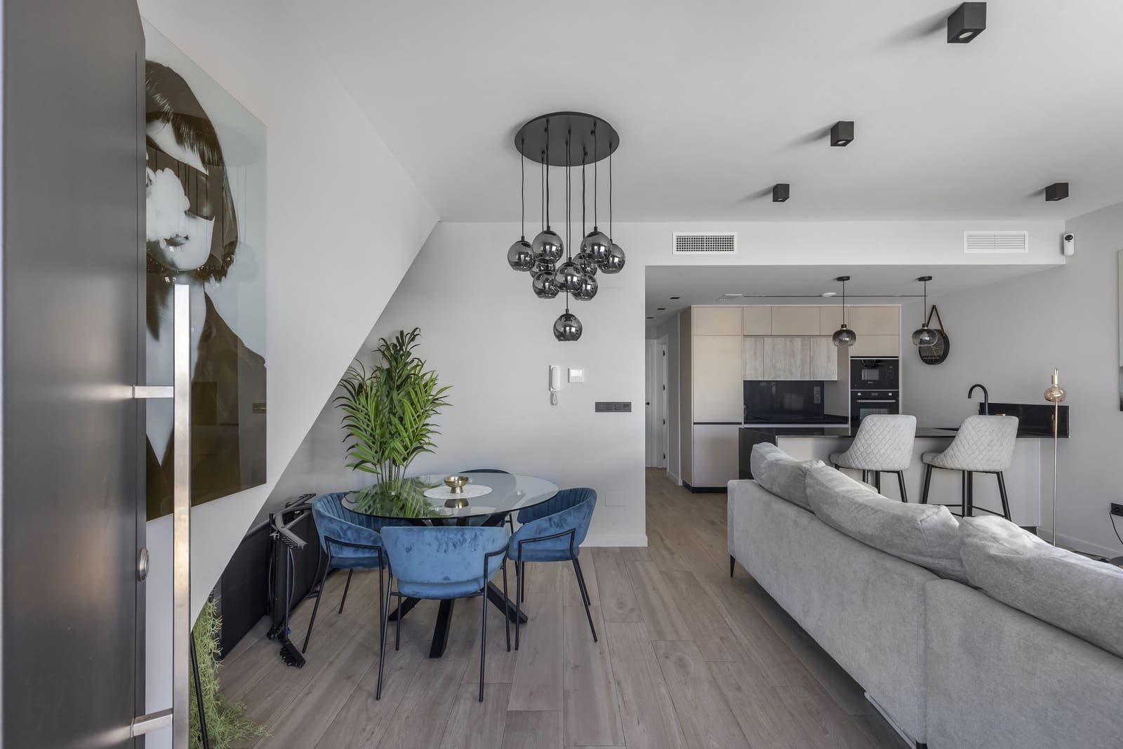 2 soveværelse Lejlighed til salg i Orihuela Costa med swimmingpool garage - € 349.900 (Ref: 10117916)