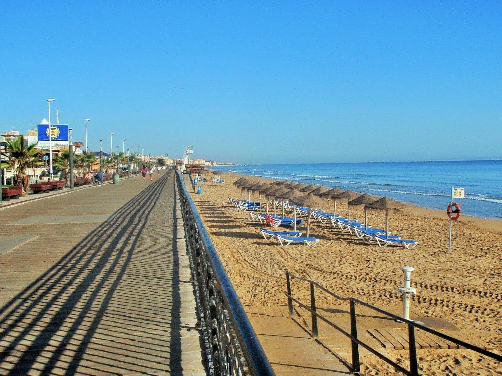 2 sypialnia Bungalow na sprzedaż w Torrevieja z basenem - 169 900 € (Ref: 10117926)