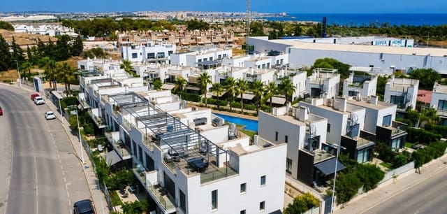 3 makuuhuone Huoneisto myytävänä paikassa Orihuela Costa, Orihuela mukana uima-altaan 
autotalli - 295 000 € (Ref: 10117993)