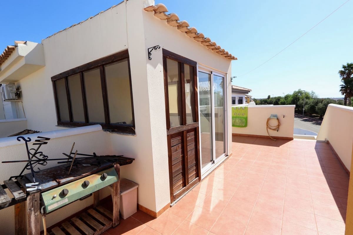 2 bedroom Semi-detached Villa for sale in Sucina with pool garage - € 179,995 (Ref: 10117997)