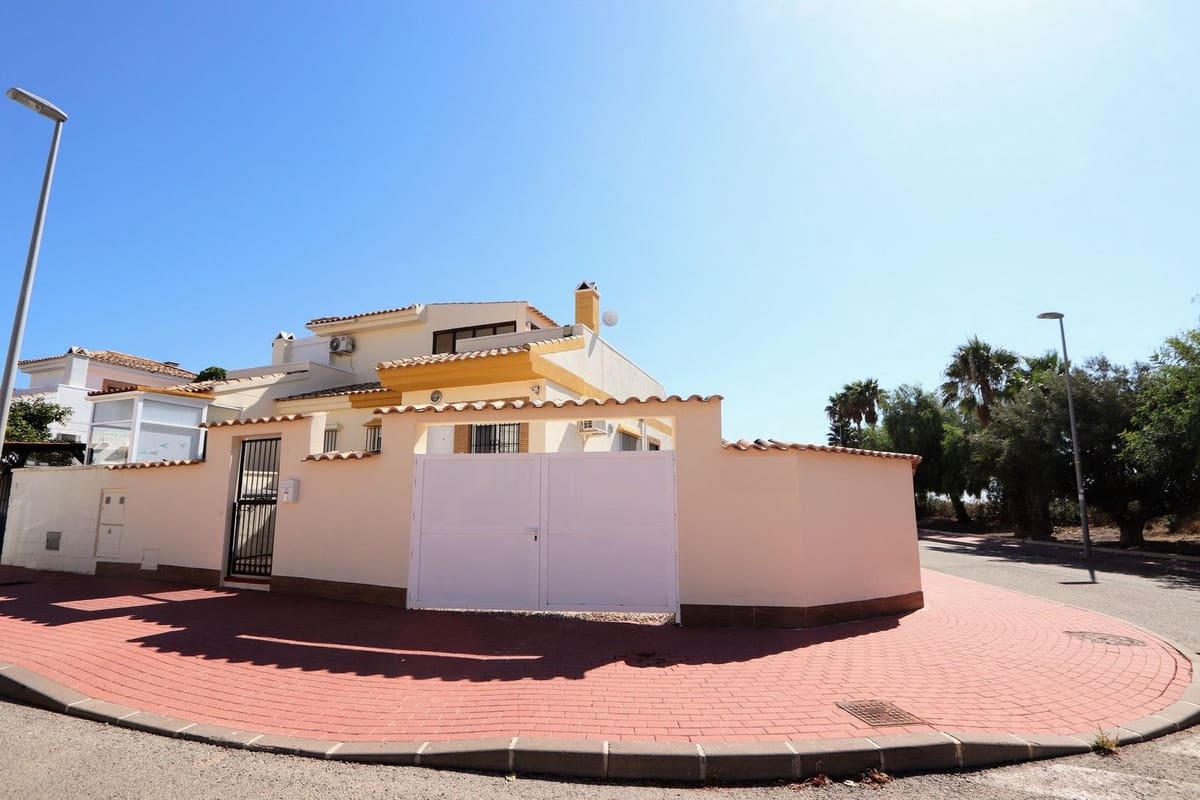2 bedroom Semi-detached Villa for sale in Sucina with pool garage - € 179,995 (Ref: 10117997)