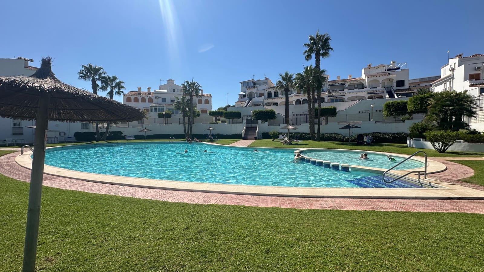 3 sypialnia Dom na sprzedaż w La Mata z basenem garażem - 339 000 € (Ref: 10118005)