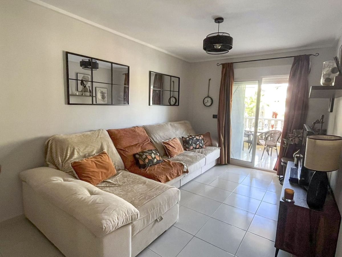 2 sovrum Lägenhet till salu i Los Alcazares med pool - 199 000 € (Ref: 10119071)