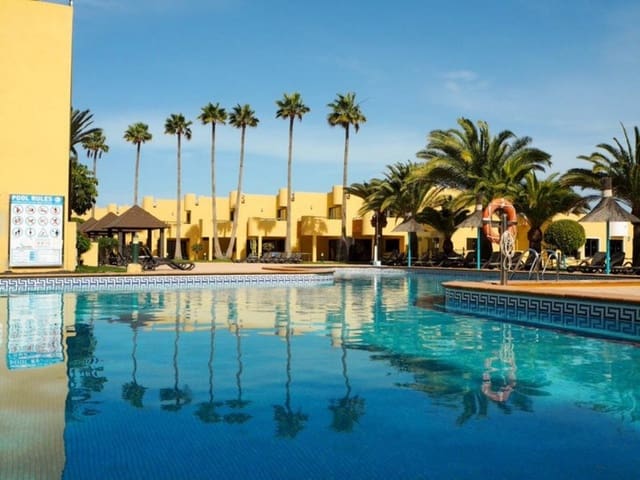 1 quarto Apartamento para venda em Corralejo, La Oliva com piscina - 210 000 € (Ref: 10119072)