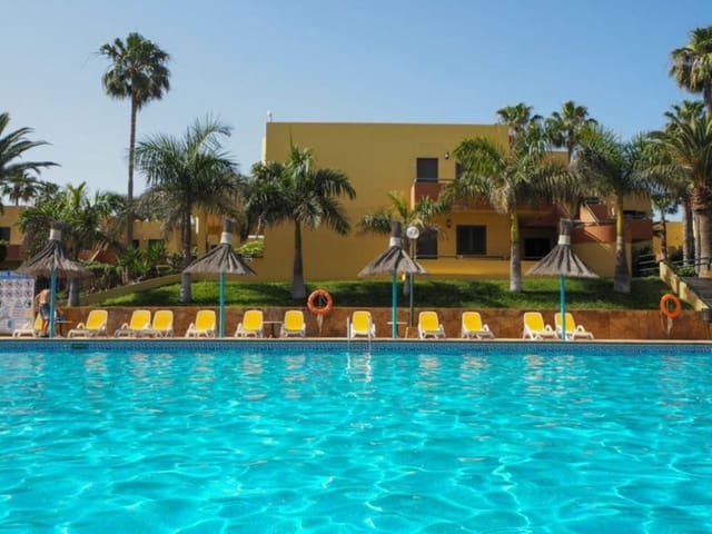 1 quarto Apartamento para venda em Corralejo, La Oliva com piscina - 210 000 € (Ref: 10119072)