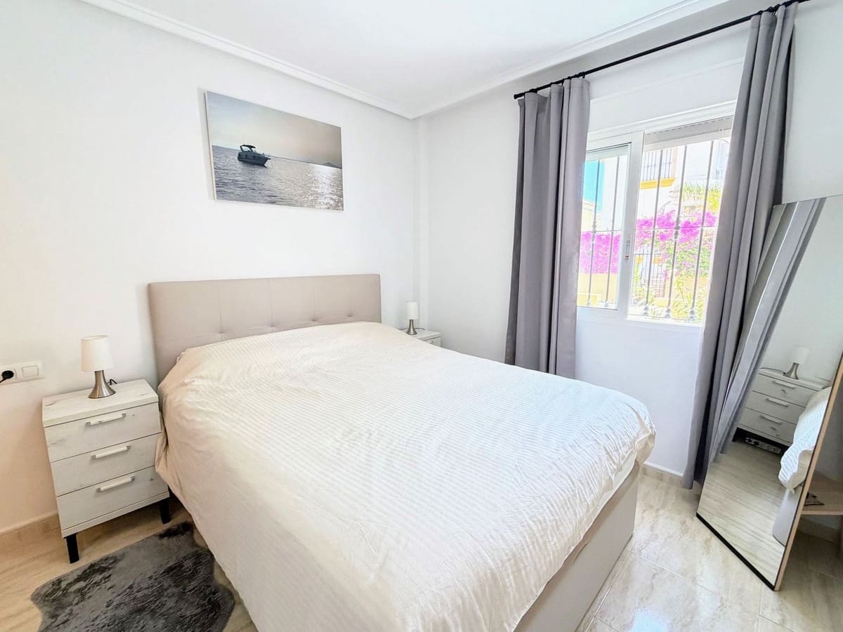 2 makuuhuone Huoneisto myytävänä paikassa Villamartin mukana uima-altaan 
autotalli - 219 000 € (Ref: 10119076)