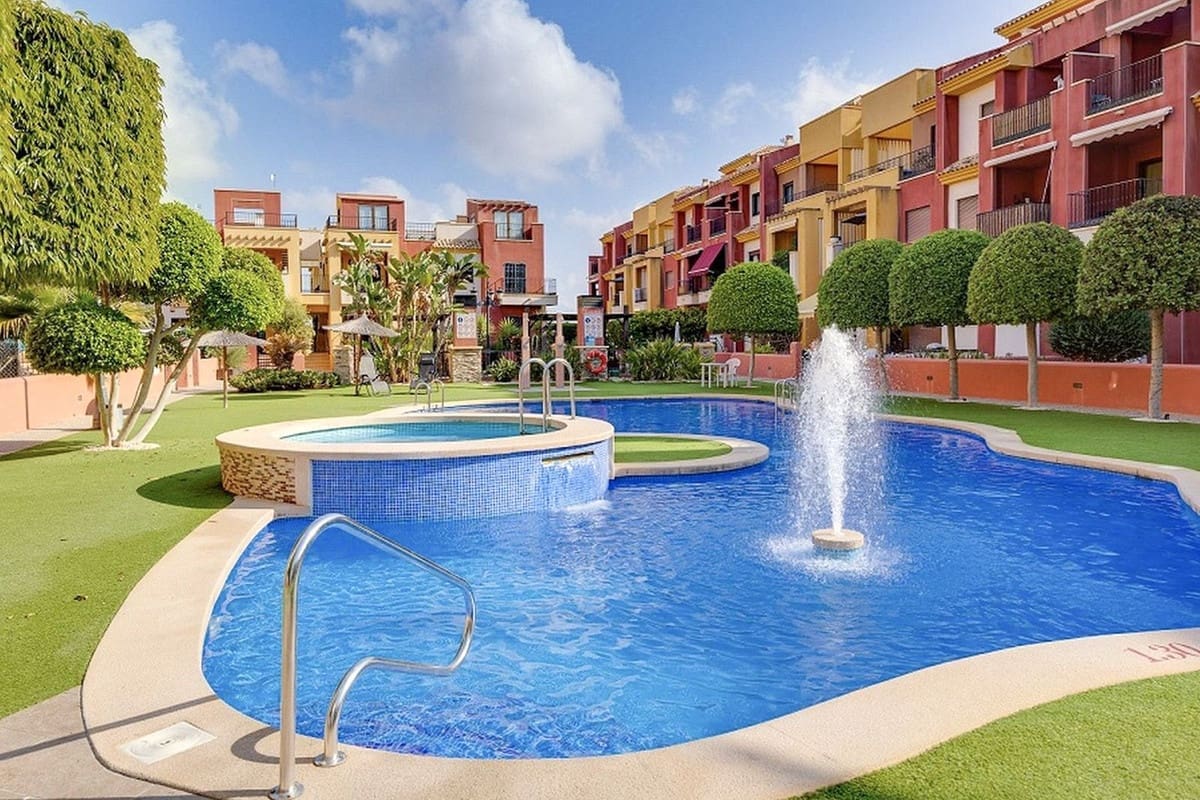 Apartamento de 2 habitaciones en Orihuela Costa en venta con piscina garaje - 233.000 € (Ref: 10119078)