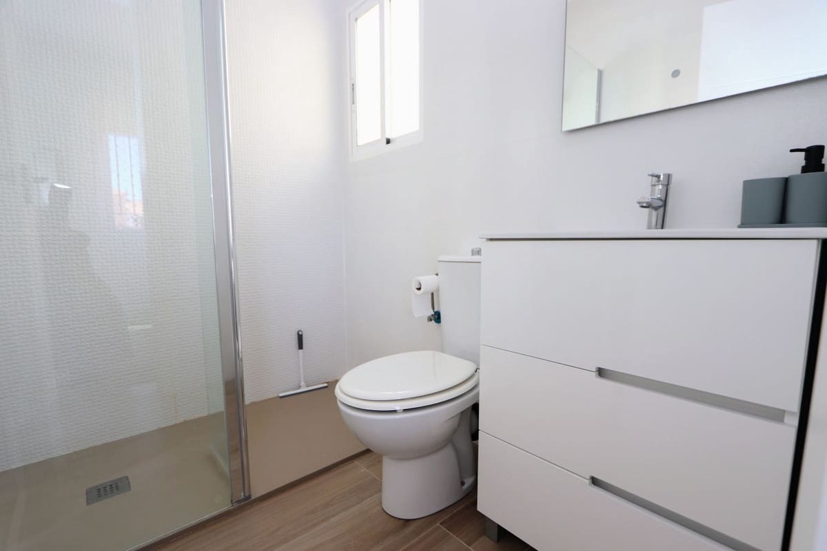 3 slaapkamer Huis te koop in Playa Flamenca met zwembad garage - € 279.999 (Ref: 10119147)