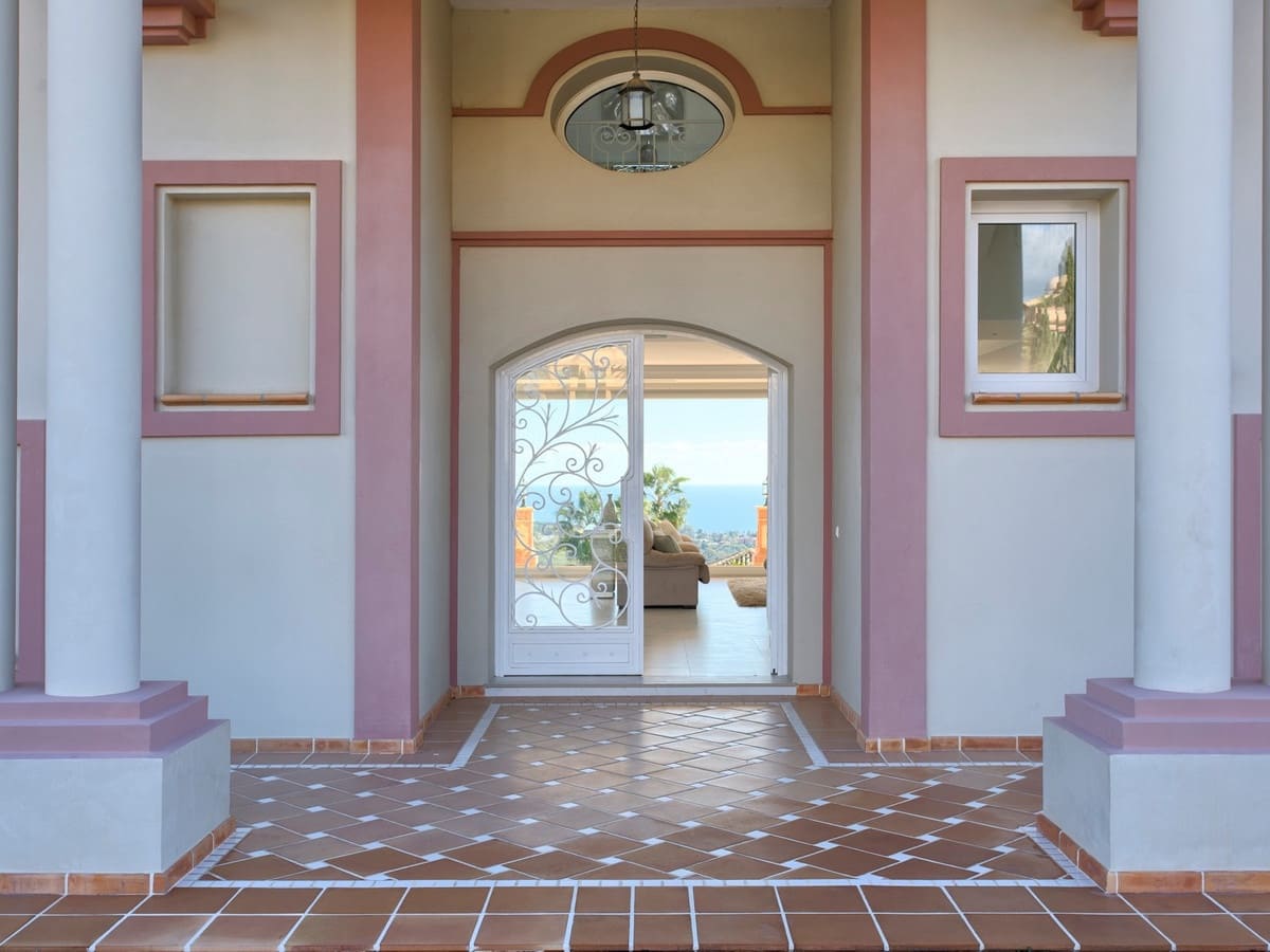 8 sovrum Villa till salu i Benahavis med pool garage - 3 995 000 € (Ref: 10119471)