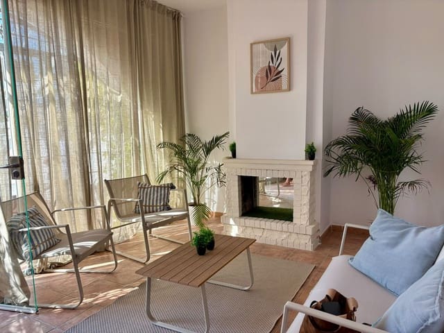 Casa de 3 habitaciones en Playa Flamenca, Orihuela en venta - 204.000 € (Ref: 10119680)