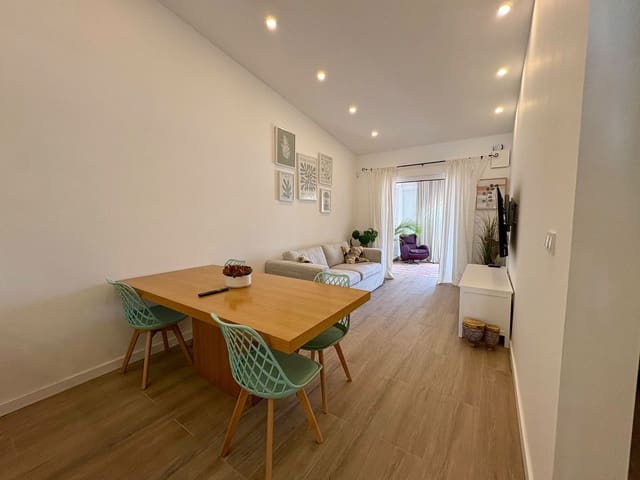 Casa de 3 habitaciones en Playa Flamenca, Orihuela en venta - 204.000 € (Ref: 10119680)