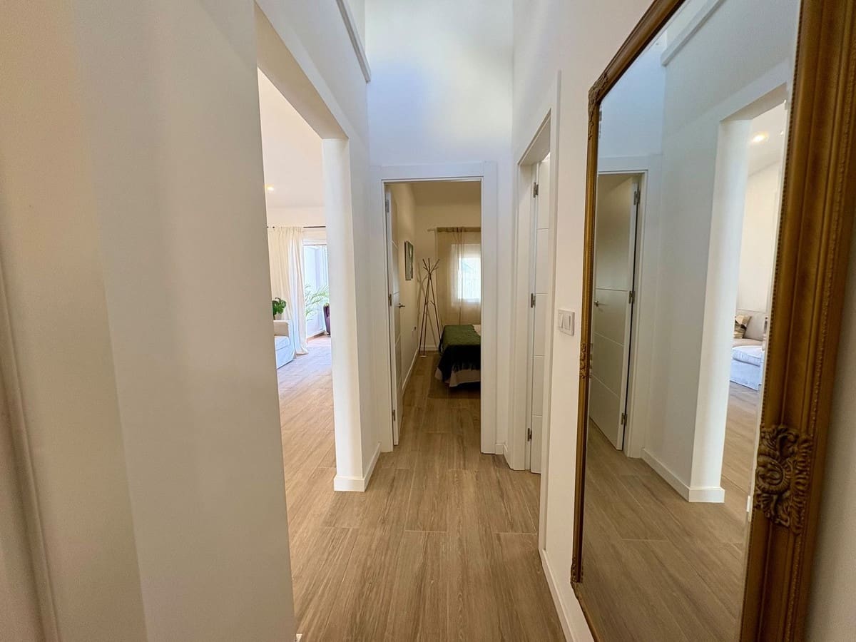 Casa de 3 habitaciones en Playa Flamenca en venta - 204.000 € (Ref: 10119680)