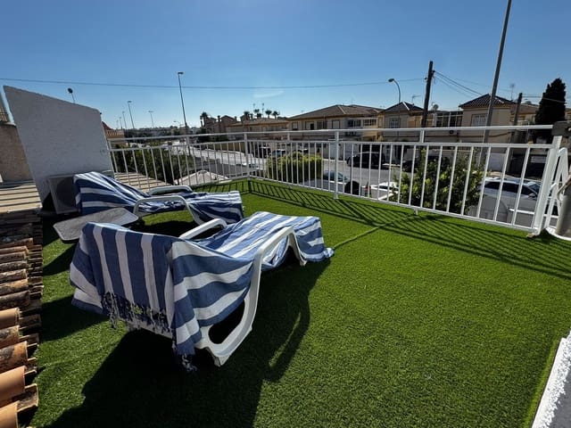 Casa de 3 habitaciones en Playa Flamenca, Orihuela en venta - 204.000 € (Ref: 10119680)