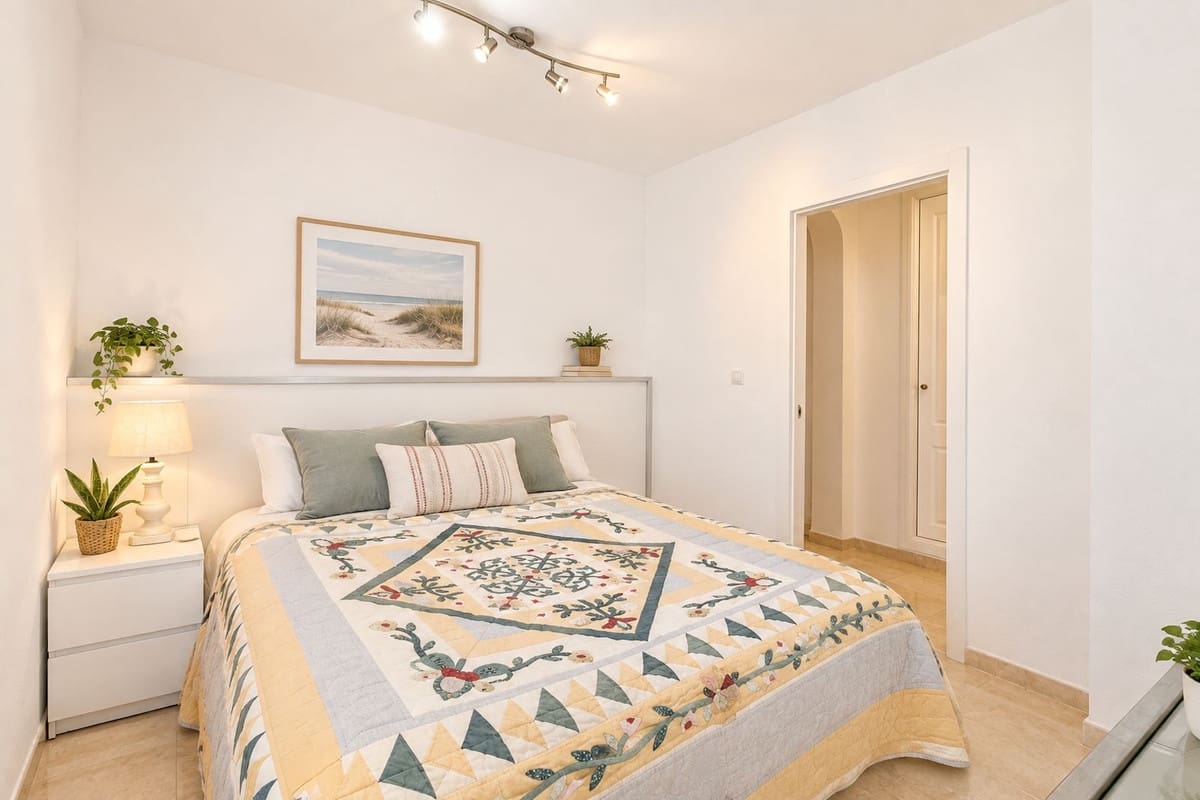 3 soveværelse Lejlighed til salg i Nueva Andalucia med swimmingpool garage - € 575.000 (Ref: 10121268)