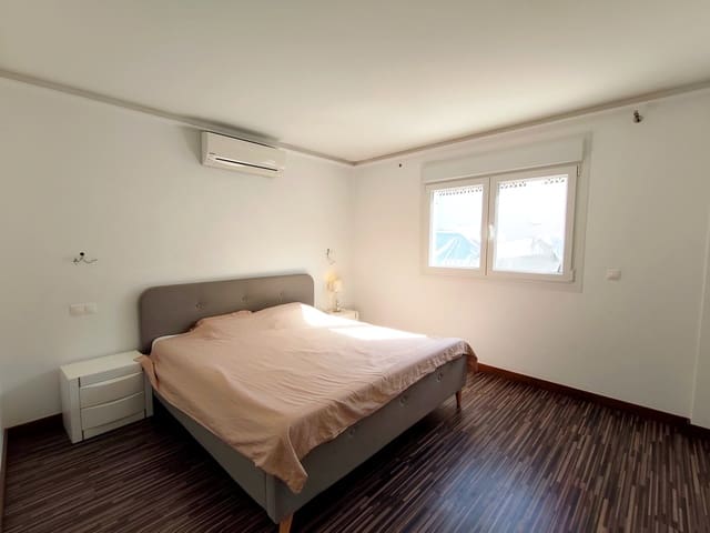 4 quarto Moradia para venda em Ciudad Quesada, Rojales com piscina garagem - 549 000 € (Ref: 10121541)