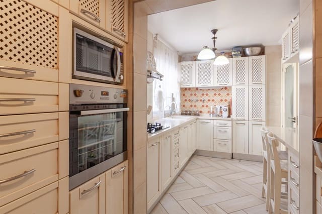 4 bedroom Villa for sale in La Florida, Orihuela with pool - € 339,990 (Ref: 10121574)