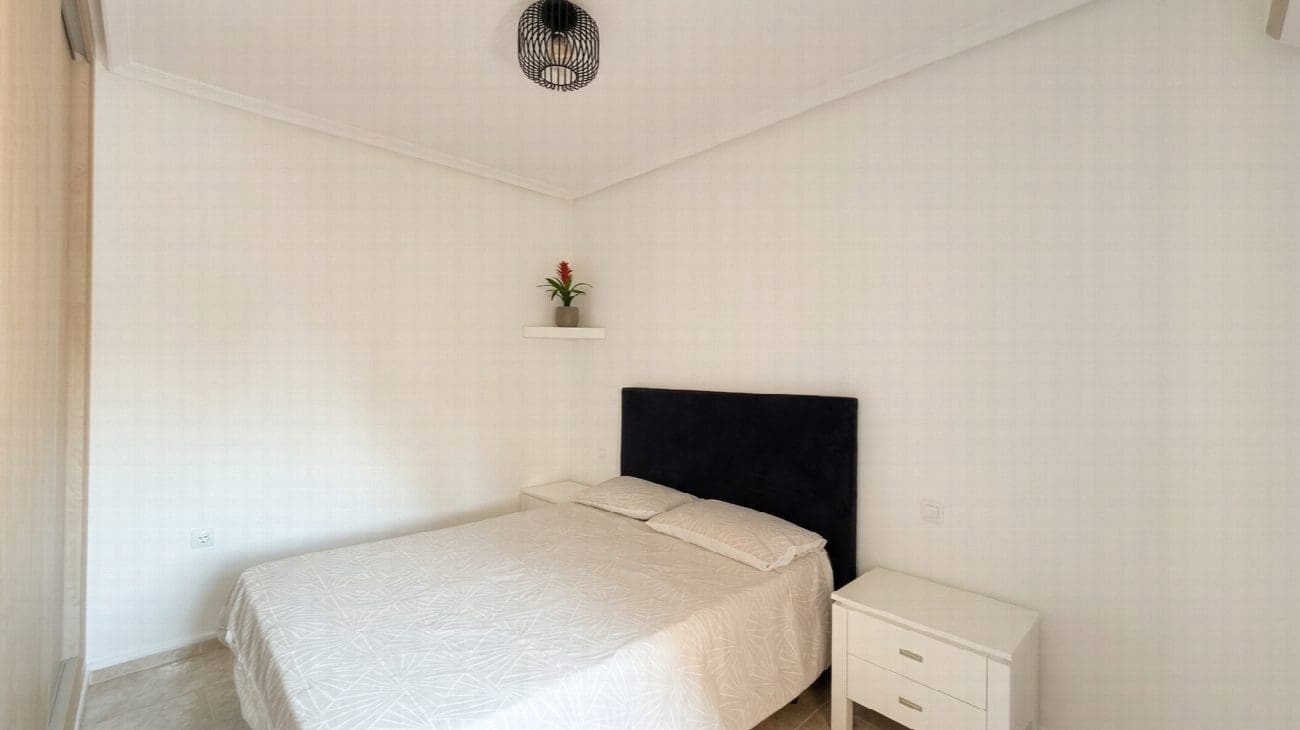 3 bedroom Villa for sale in Villamartin with pool garage - € 400,000 (Ref: 10121774)