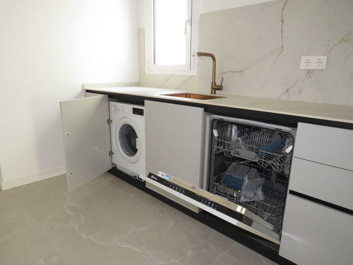 2 makuuhuone Huoneisto myytävänä paikassa Fuengirola - 370 000 € (Ref: 10121800)