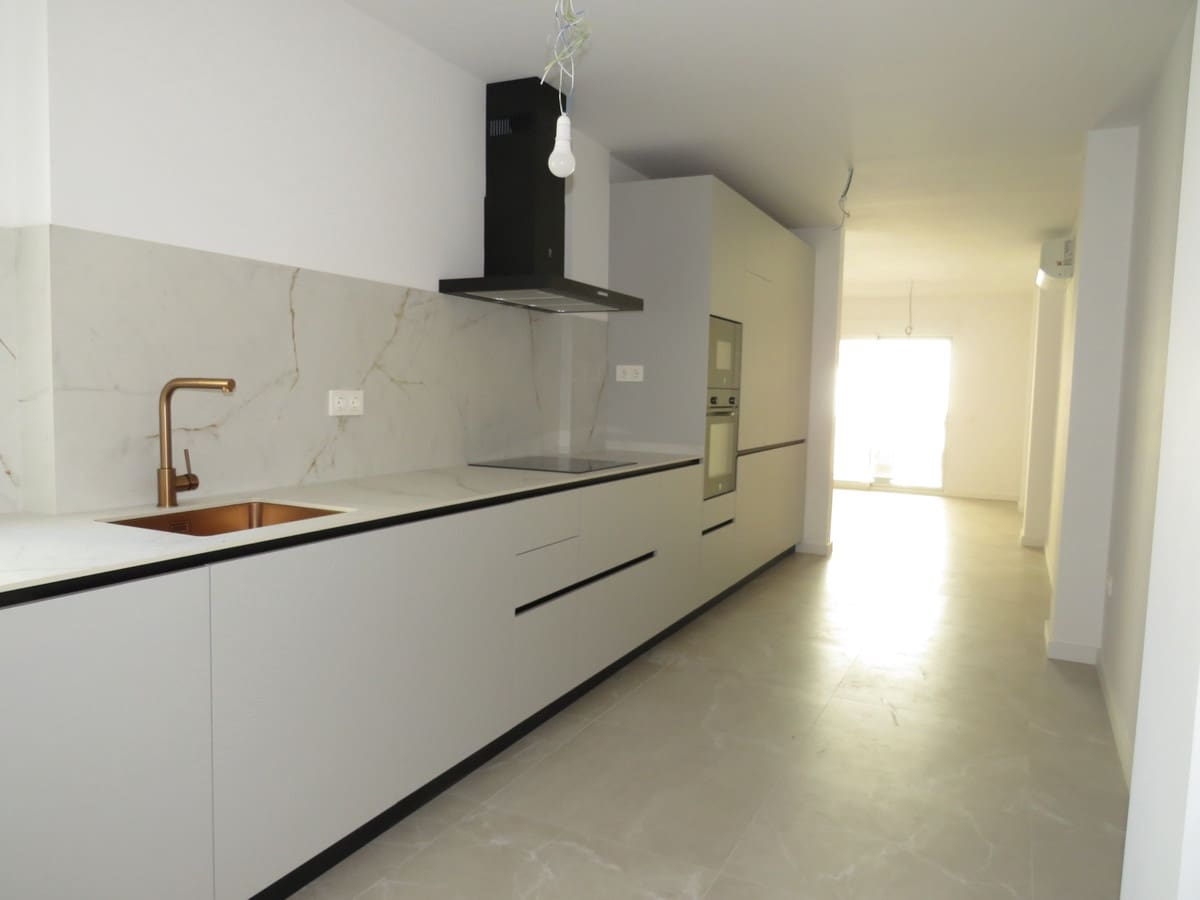 2 makuuhuone Huoneisto myytävänä paikassa Fuengirola - 370 000 € (Ref: 10121800)