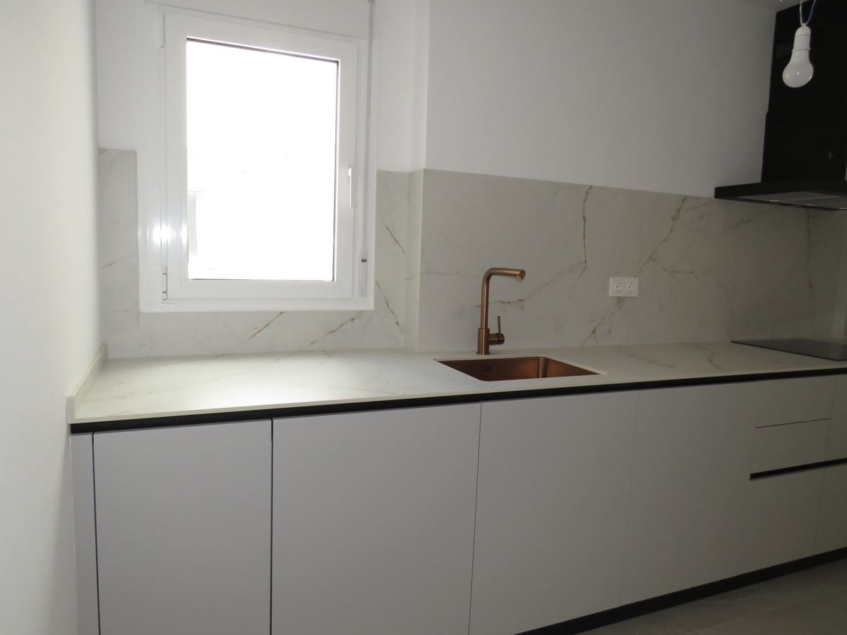 2 makuuhuone Huoneisto myytävänä paikassa Fuengirola - 370 000 € (Ref: 10121800)
