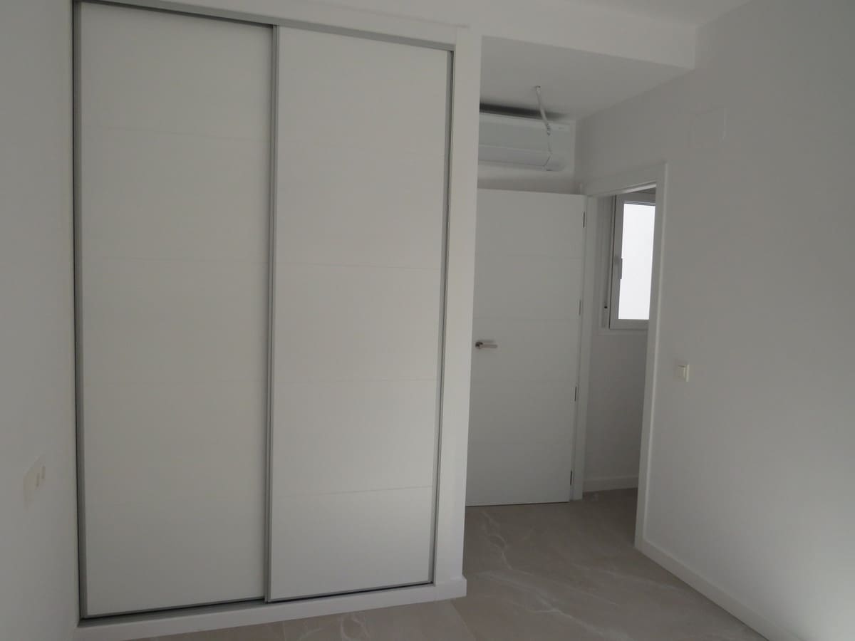 2 makuuhuone Huoneisto myytävänä paikassa Fuengirola - 370 000 € (Ref: 10121800)