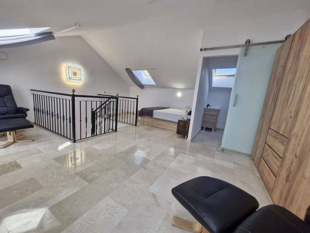 4 sovrum Radhus till salu i Benalmadena Costa med pool garage - 850 000 € (Ref: 10122126)