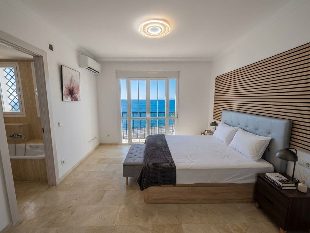 4 sovrum Radhus till salu i Benalmadena Costa med pool garage - 850 000 € (Ref: 10122126)