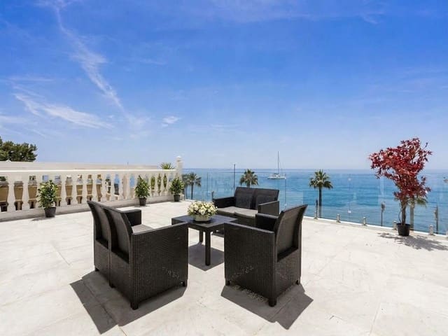 4 sovrum Radhus till salu i Benalmadena Costa, Benalmádena med pool garage - 850 000 € (Ref: 10122126)