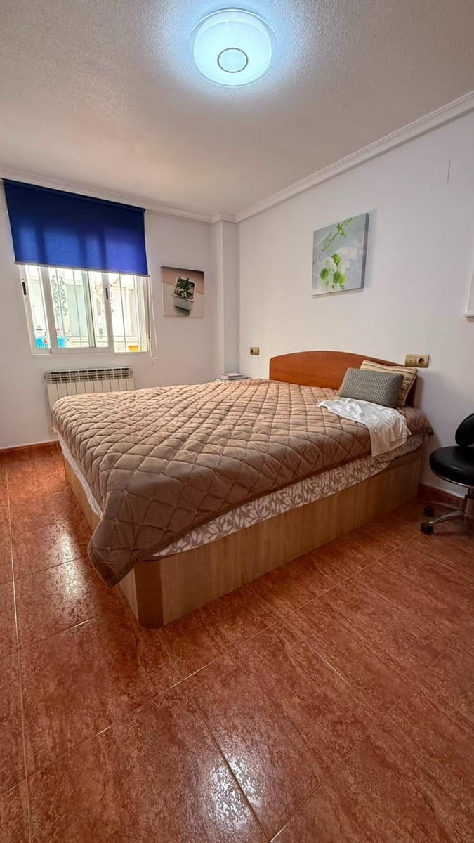 3 sypialnia Bungalow na sprzedaż w Torrevieja z garażem - 264 000 € (Ref: 10124815)